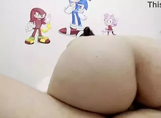 Mexican secretary with huge ass rides hard in close-up action.