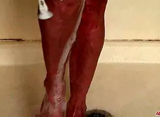 Granny hits climax in steamy shower