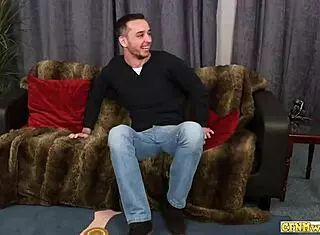 Voyeur Slut Group Watches CFNM Dude Get Sucked Boldly