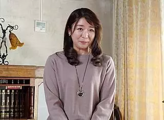 Hirose Ayumi Sucks And Gets Creampie!