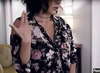 Annoyed milf wife dives into cheating threesome with teens