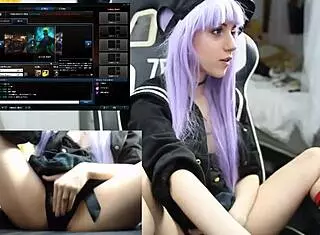 Teen Intensely Masturbating While Playing League Of Legends URF Mode