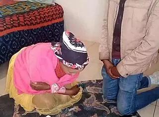 Lilpuddingbowls in exciting gangbang scene!