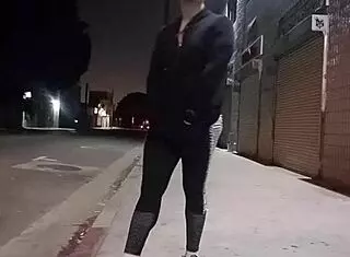 Latino hooker sells bubble butt on street