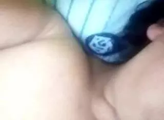 that gorda arrecha showed her tits and vagina on video call