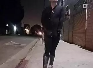 Latino hooker sells bubble butt on street