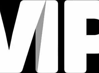 New Girl Shows Off Her Soaked Twat for Hungry Eyes.