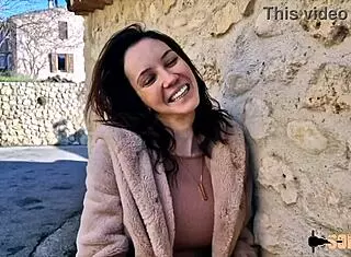 Cataleya works as a sexy commercial assistant