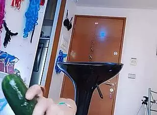 PEPINA TAKES THICK CUCUMBER ANAL WITHOUT COMPLAINTS!