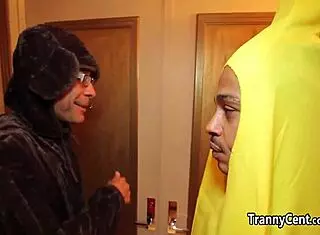 TRANNY TREATS GUYS ON HALLOWEEN