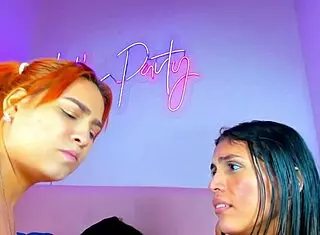 Friends take turns getting her big pussy and ass licked