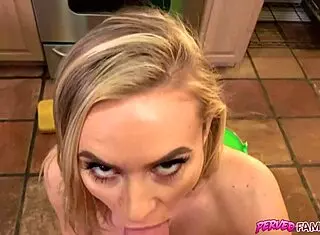 Milf stepmom passionately cleans with blowjob