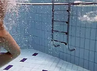 Iva Brizgina Paulinka Hot Softcore Lesbians Pool