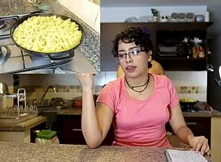 Henry and Veronika share quick pasta then blowjob