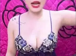 Vietnamese Hot Girl Streaming Live Action