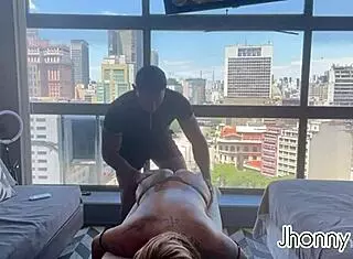 blonde luxx gets hot massage