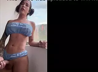 jhenna grey comp kiss