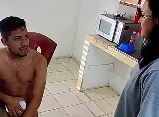 me pillan masturbandome y terminamos follando jul 25 2024