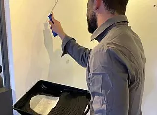 fui pintar a casa do rico e ele acabou me fudendo - video promocional 😈