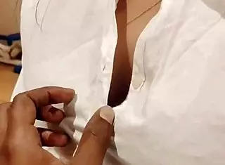 Sexy hotel receptionist fucked by guest?