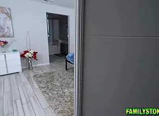 Stepsiblings Kiara Cole And Rion King Ride Monster Cock In Bed