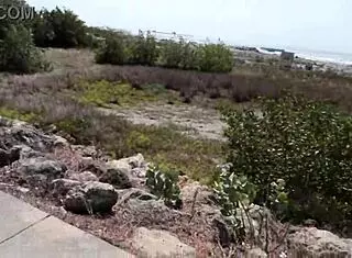 cute latina on the beach that saw me and came right away