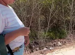 cute latina on the beach that saw me and came right away