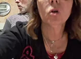 Teresa The Hot Milf Makes Her Lover Cum