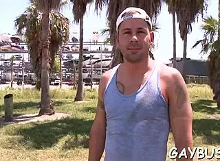 I suck hunk's cock to orgasm in gay video