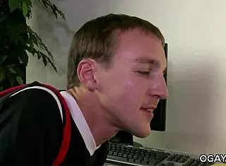 bobby hudson admits that he is gay