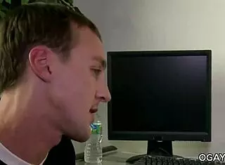 bobby hudson admits that he is gay