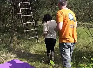 I deepthroat monster cock outdoor