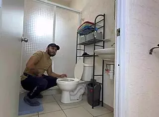 Cute Latina Housewife's Homemade Ass Show