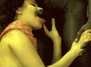 I love this retro black on black design