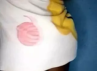 beautiful british spreading for softcore masturbation