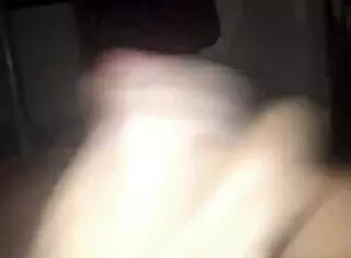 Se Masturba A Media Noche Casero