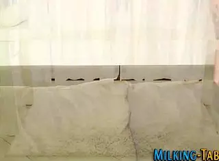 I gettin a cum facial from the indian masseuse in lingerie