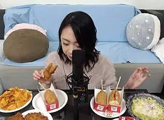 【asmr】ぬる泡パイパンマ コで卑猥なスマタ音を奏でるド変態が降臨【音フェチ】耳から直接流れ込み脳がとろける快感！