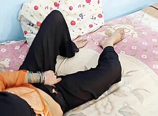 Hei katso mun iso perse ja tissit kun puhutaan likaisesti puhelimessa