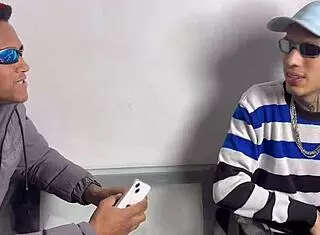 Duvido você não gozar assistindo até o final.