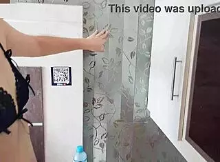 Entering a luxurious hotel in Lince leads to unexpected encounters