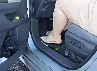 stranger eats my pussy in parking lot