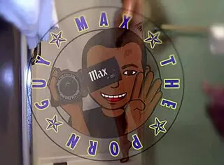 Jayden Black Rides Sybian to Quick Orgasm