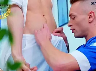 Twink Gets Blowjob And Masturbation During Creamy Massage