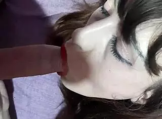 Stepsister Assists with Deepthroat and Facial