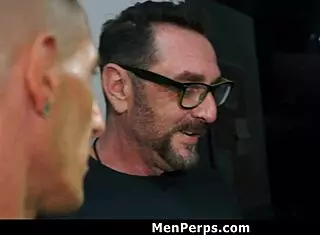 Two shoplifters tricked by gay guard in store