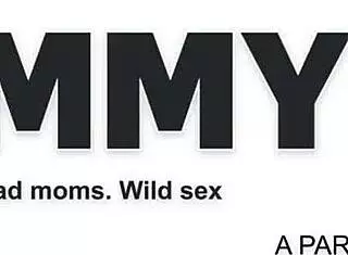 Mommy4K - Brunette Mom Seduces with Shaved Pussy Ride