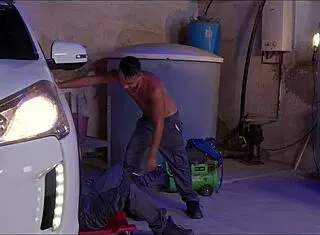 Sneak Peek At Hardcore Bareback Service