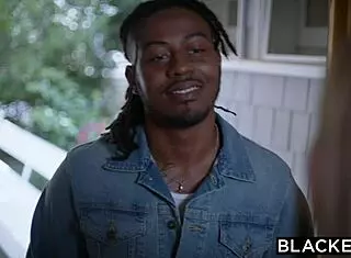 Blacked cute coed blake seduces roommate's boyfriend in dorm spooning 😘