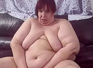 Coolmarina's hairy pussy gets fucked hard